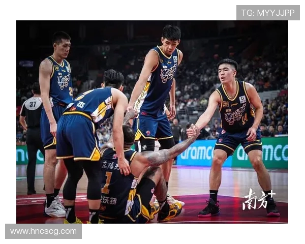 2018年CBA精彩对决回顾浙江队与广东队的巅峰对抗录像分析